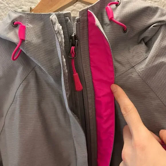 The North Face HyVent 2.5L Hooded Rain Windbreaker Jacket Gray Pink Women’s S - Picture 6 of 12